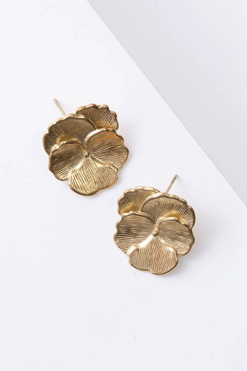 Pansy Statement Stud