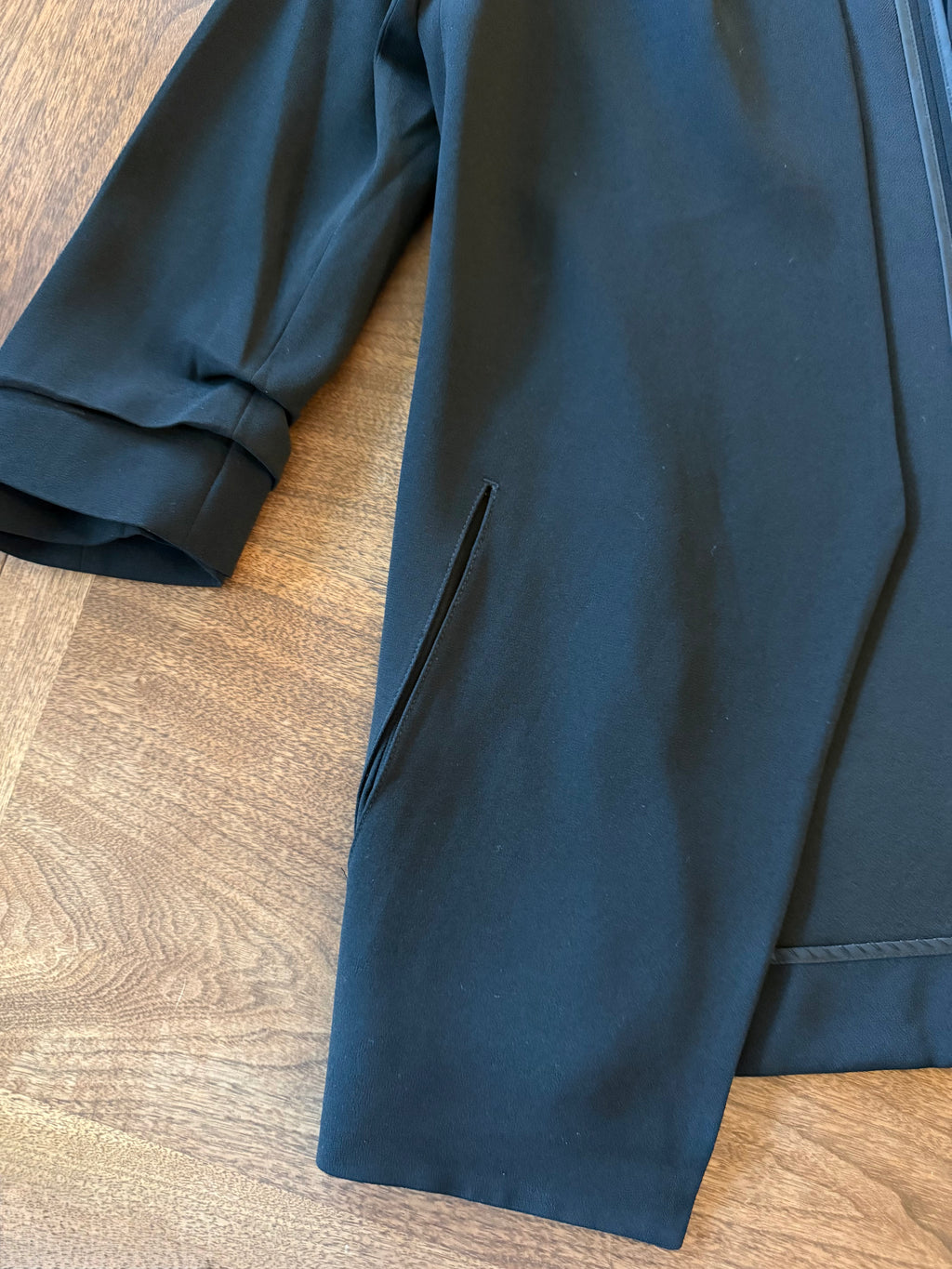 Babaton Aritzia Power Blazer Mirror Crepe- Size 4