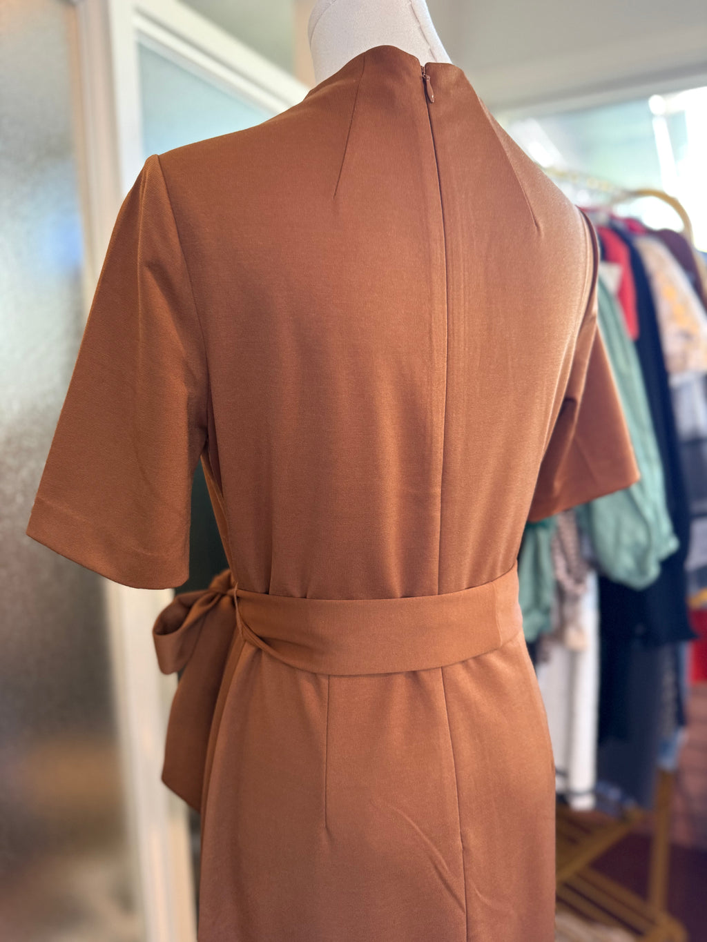 Alexia Admor Nordstrom Zyra Short Sleeve Tie Waist Sheath Midi Dress – Camel / Caramel- XS