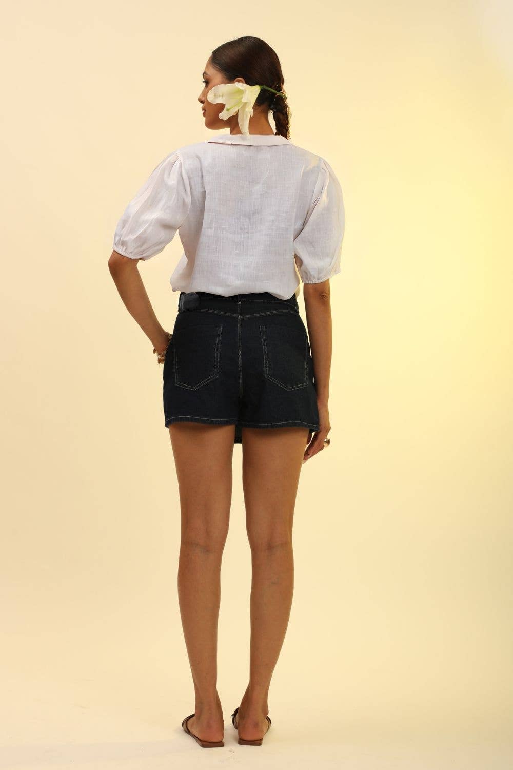 Women's Peter Pan Collared Linen Blouse